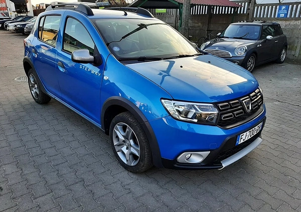 Dacia Sandero Stepway cena 35900 przebieg: 38277, rok produkcji 2019 z Krotoszyn małe 46